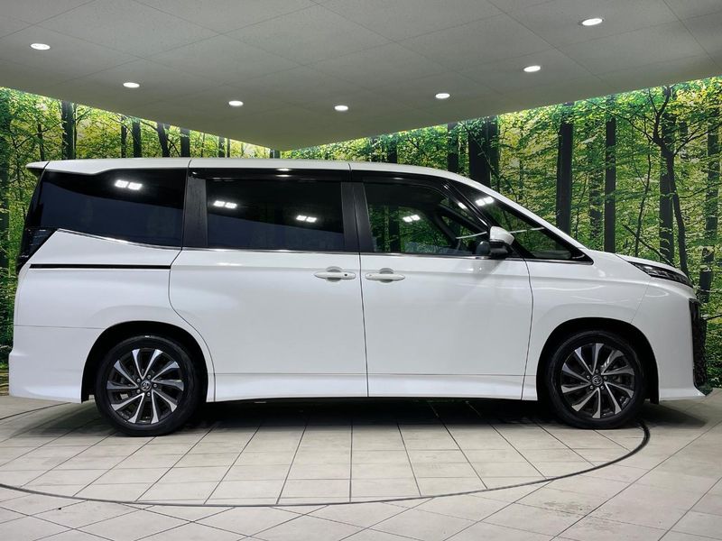 2023 Toyota Voxy 6AA-ZWR90W (UW-6a3c9d1eedc61)[7]