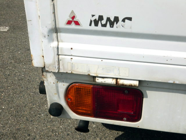 1992 Mitsubishi Minicab Truck U42T (UW-6a3cd968b6144)[30]