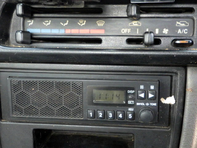 1998 Suzuki Carry Truck DD51T (UW-6a3ce1fbe386f)[11]