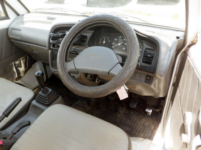 1998 Suzuki Carry Truck DD51T (UW-6a3ce1fbe386f)[10]