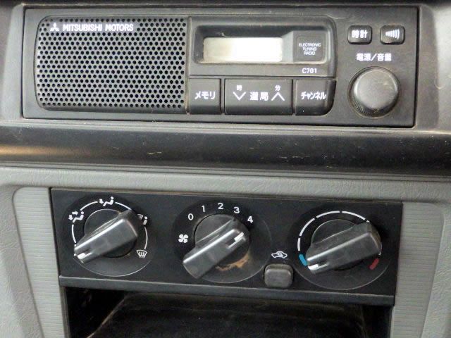 2000 Mitsubishi Minicab Truck U61T (UW-6a3ceda019515)[11]