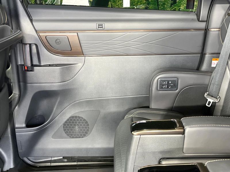 2024 Toyota Vellfire Hybrid 6AA-AAHH40W (UW-6a41e0d74c7de)[18]