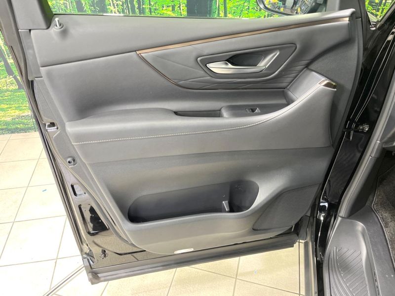 2024 Toyota Vellfire Hybrid 6AA-AAHH40W (UW-6a41e0d74c7de)[20]