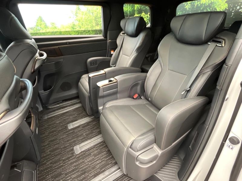 2023 Toyota Alphard Hybrid 6AA-AAHH40W (UW-6a41e0d8ccd5a)[23]