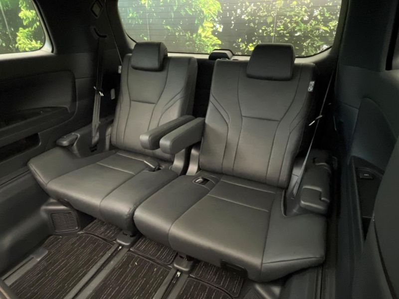 2023 Toyota Alphard Hybrid 6AA-AAHH40W (UW-6a41e0d8ccd5a)[25]