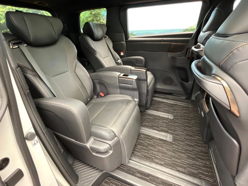 2023 Toyota Alphard Hybrid 6AA-AAHH40W (UW-6a41e0d8ccd5a)[28]