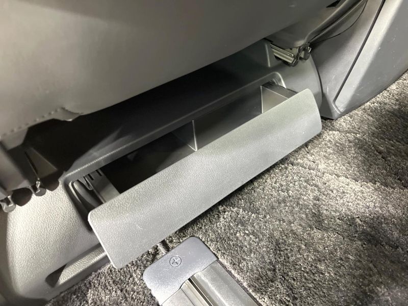 2024 Toyota Alphard Hybrid 6AA-AAHH40W (UW-6a41e0dc842b8)[23]