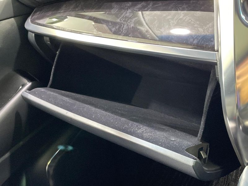2019 Toyota Alphard DBA-AGH30W (UW-6a41e0e8ae921)[28]