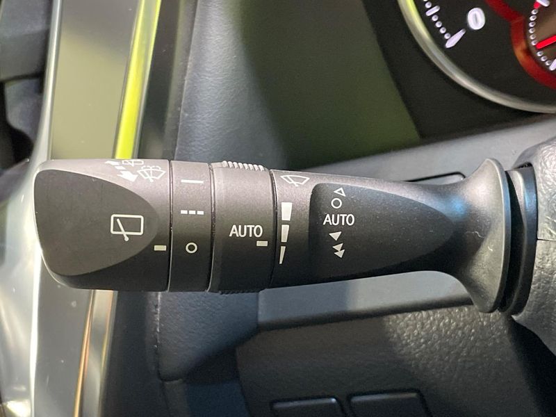 2019 Toyota Alphard DBA-AGH30W (UW-6a41e0e8ae921)[16]