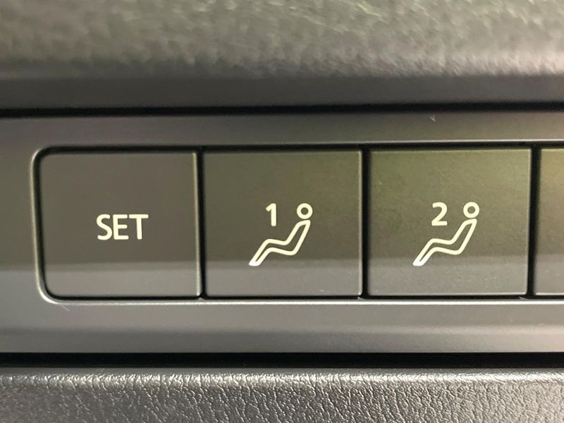 2019 Mazda Mazda 3 Fastback 3DA-BP8P (UW-6a41e1210baf0)[16]