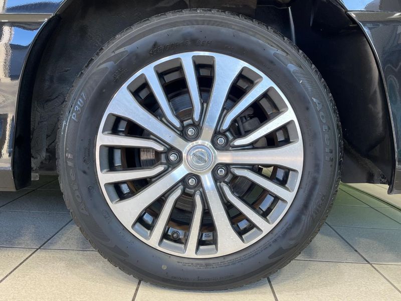 2015 Nissan Serena DAA-HFC26 (UW-6a41e17031c80)[9]