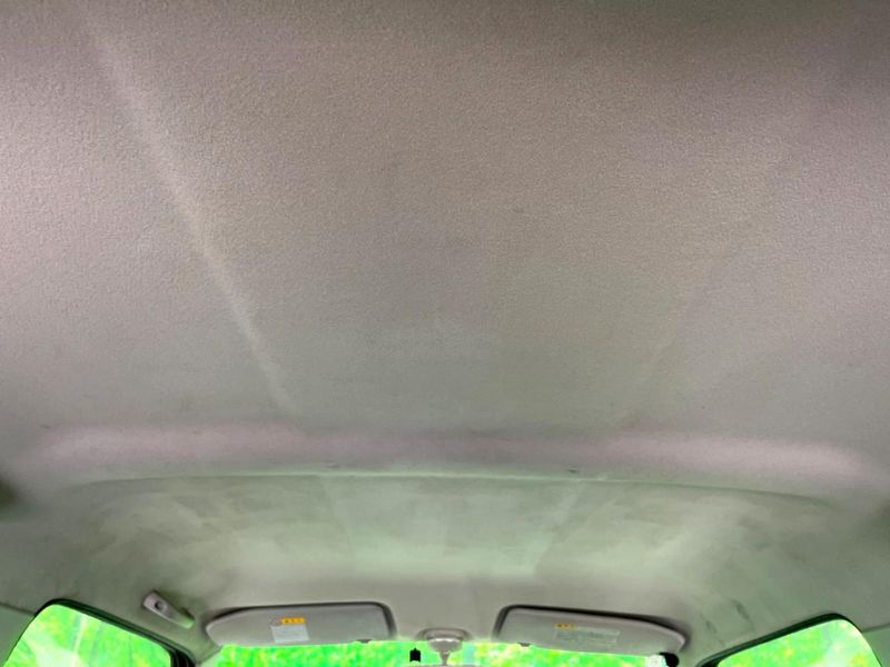 2011 Suzuki Jimny ABA-JB23W (UW-6a41e179b8195)[15]