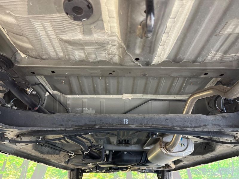 2018 Honda N-BOX CUSTOM DBA-JF3 (UW-6a41e18dbf209)[23]