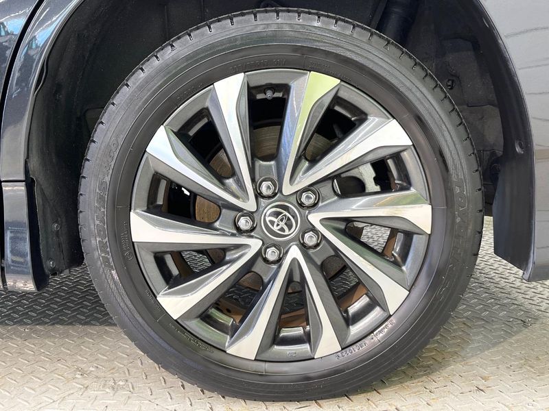 2023 Toyota Voxy 6BA-MZRA90W (UW-6a41e2562b4ba)[20]