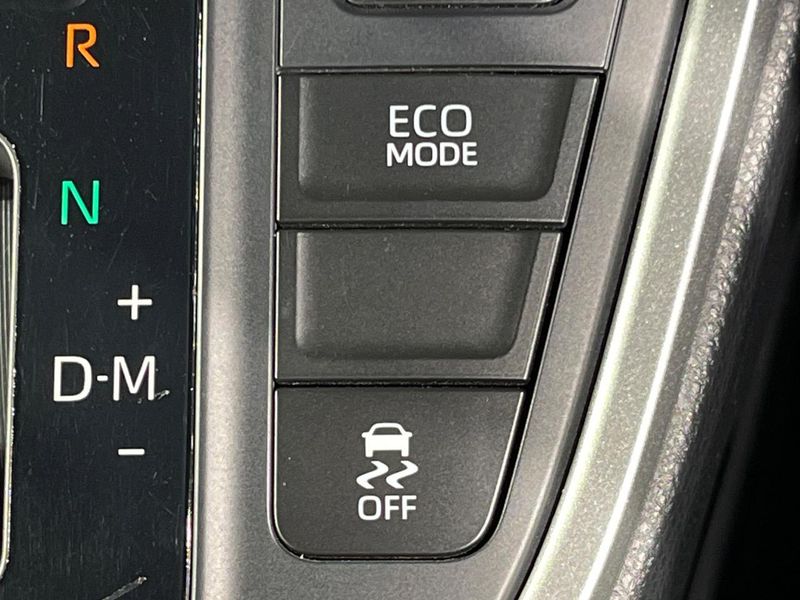 2023 Toyota Voxy 6BA-MZRA90W (UW-6a41e2577f2a1)[17]