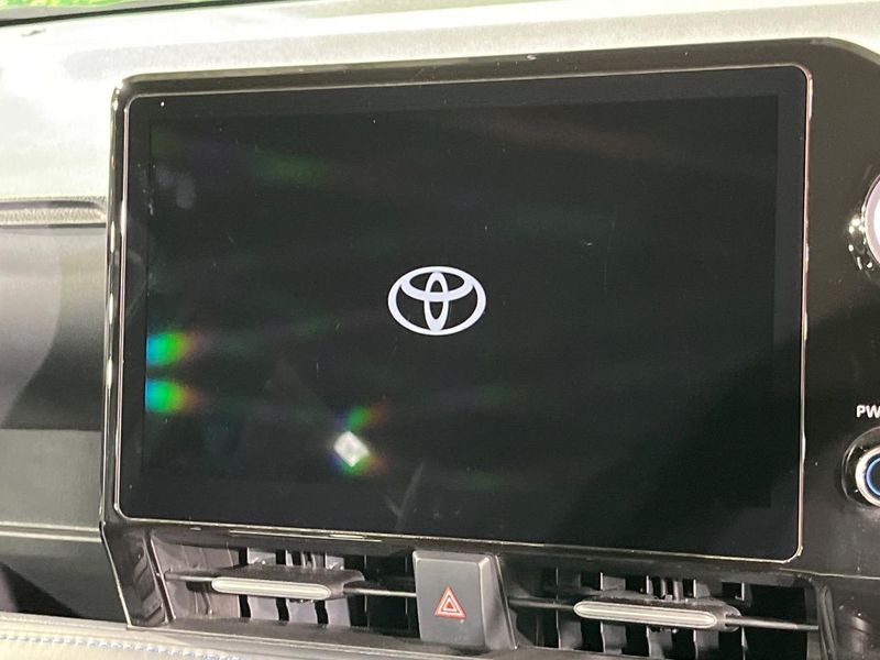 2023 Toyota Voxy 6BA-MZRA90W (UW-6a41e2577f2a1)[5]