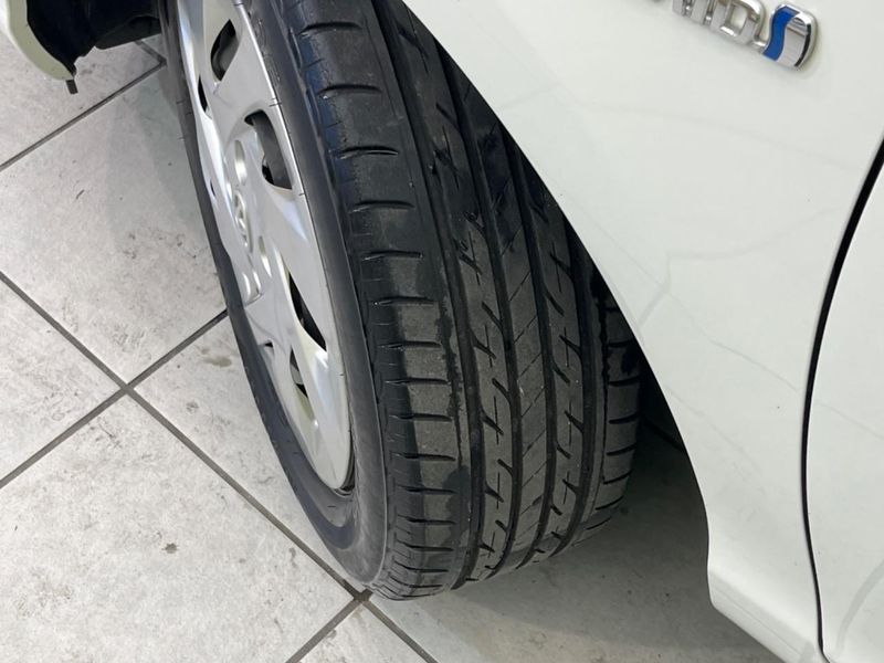 2019 Toyota Aqua DAA-NHP10 (UW-6a41e25d5bbbd)[6]