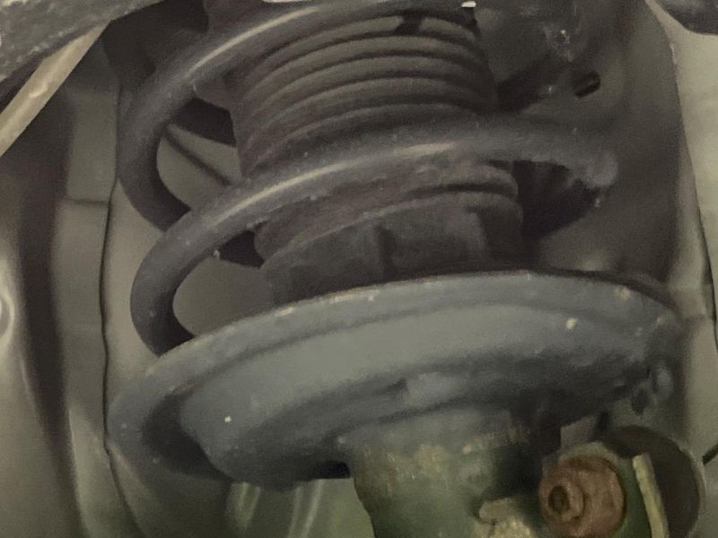 2019 Toyota Aqua DAA-NHP10 (UW-6a41e25da6b8a)[25]