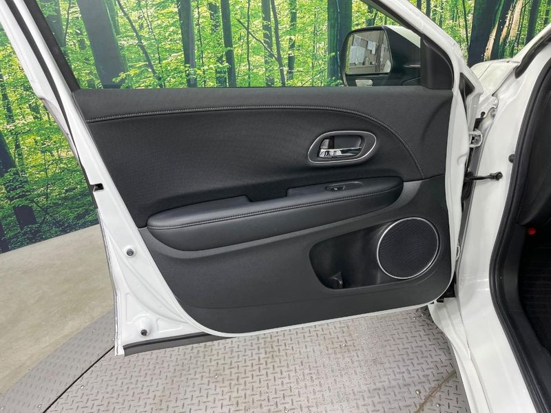 2018 Honda Vezel DAA-RU3 (UW-6a41e277a142c)[28]
