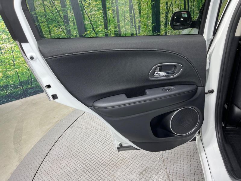 2018 Honda Vezel DAA-RU3 (UW-6a41e277a142c)[27]