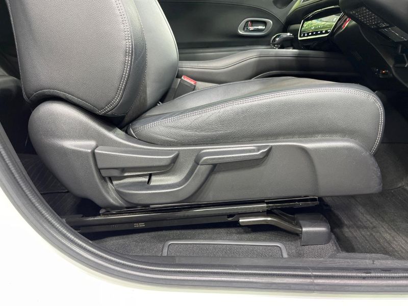 2018 Honda Vezel DAA-RU3 (UW-6a41e277a142c)[21]