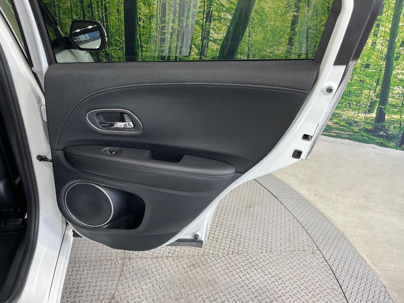 2018 Honda Vezel DAA-RU3 (UW-6a41e277a142c)[25]