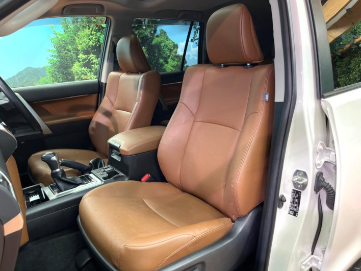 2022 Toyota Land Cruiser Prado 3BA-TRJ150W (UW-6a41e297681b0)[11]