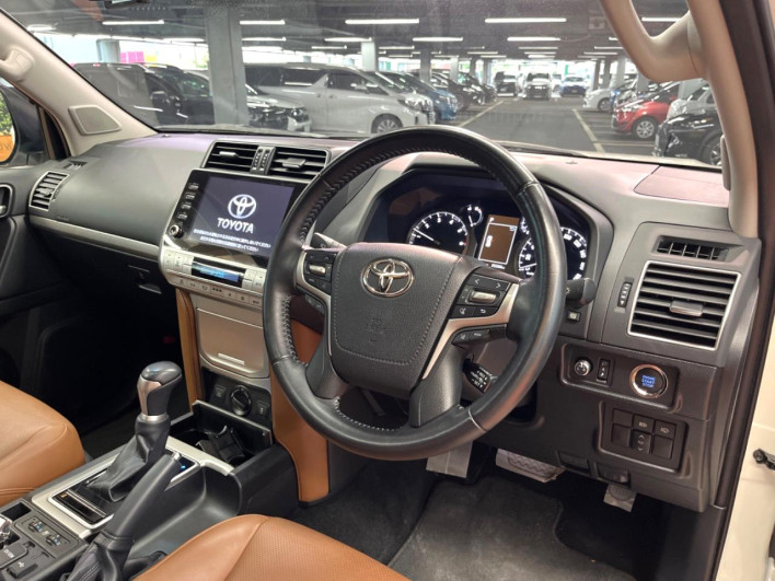 2022 Toyota Land Cruiser Prado 3BA-TRJ150W (UW-6a41e297681b0)[5]