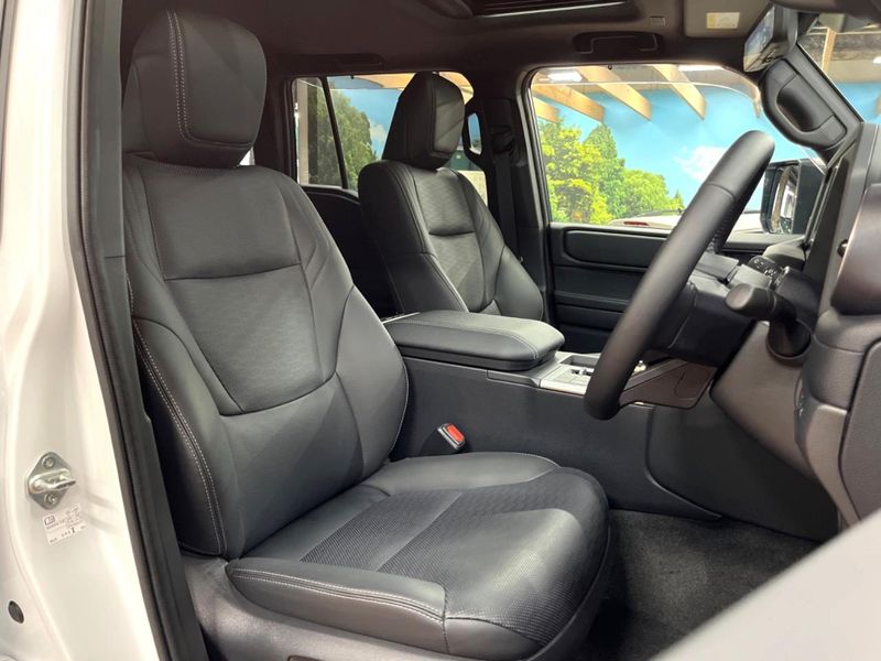 2025 Toyota Land Cruiser 250 3BA-TRJ250W (UW-6a41e29ae6aa5)[15]