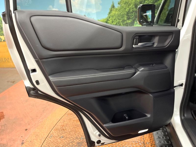 2025 Toyota Land Cruiser 250 3BA-TRJ250W (UW-6a41e29ae6aa5)[7]