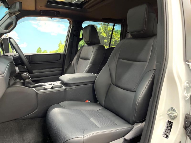 2025 Toyota Land Cruiser 250 3BA-TRJ250W (UW-6a41e29ae6aa5)[5]