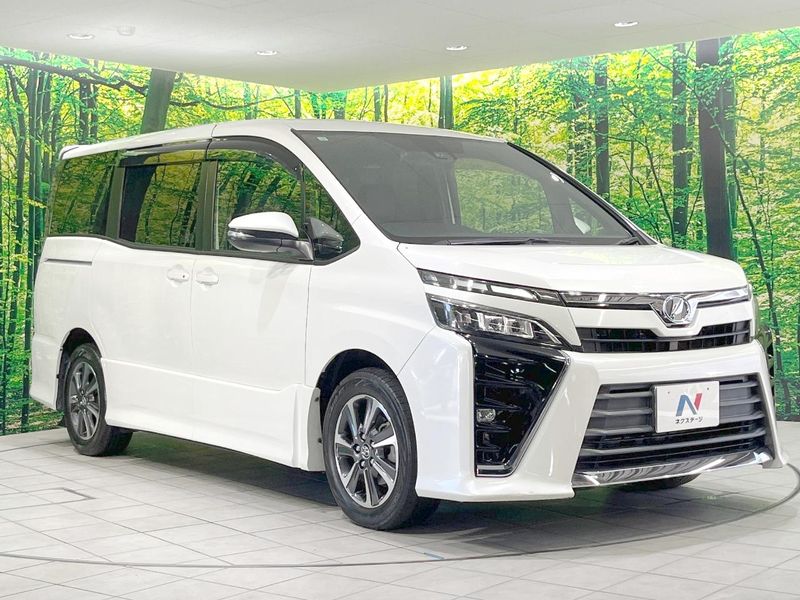 2017 Toyota Voxy DBA-ZRR80W (UW-6a41e2becfed6)[20]