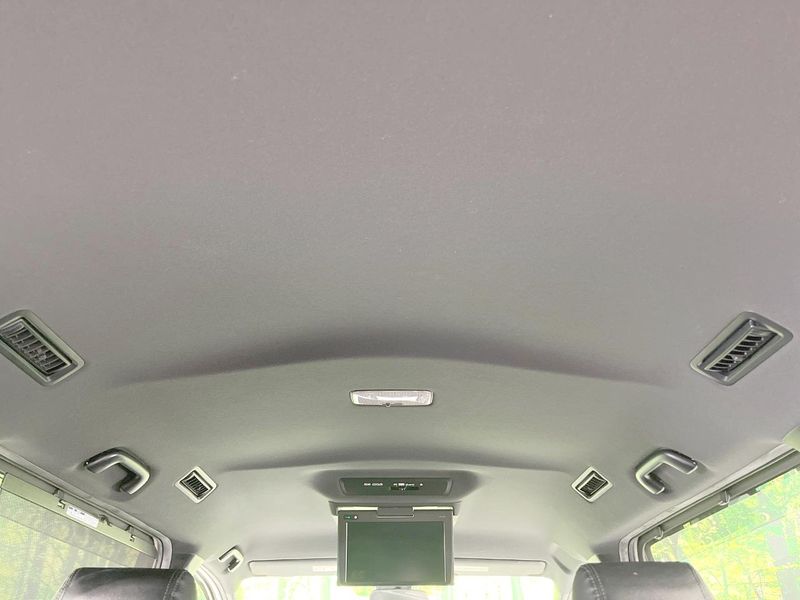 2017 Toyota Voxy DBA-ZRR80W (UW-6a41e2becfed6)[14]