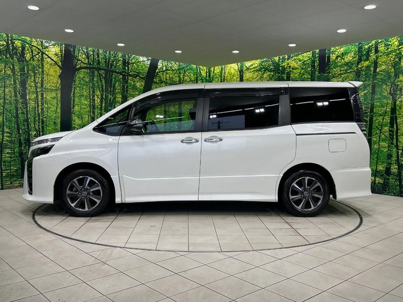 2018 Toyota Voxy DBA-ZRR80W (UW-6a41e2c071886)[13]