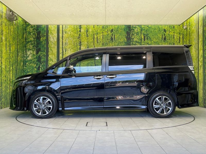 2020 Toyota Voxy 3BA-ZRR80W (UW-6a41e2c51d04b)[13]