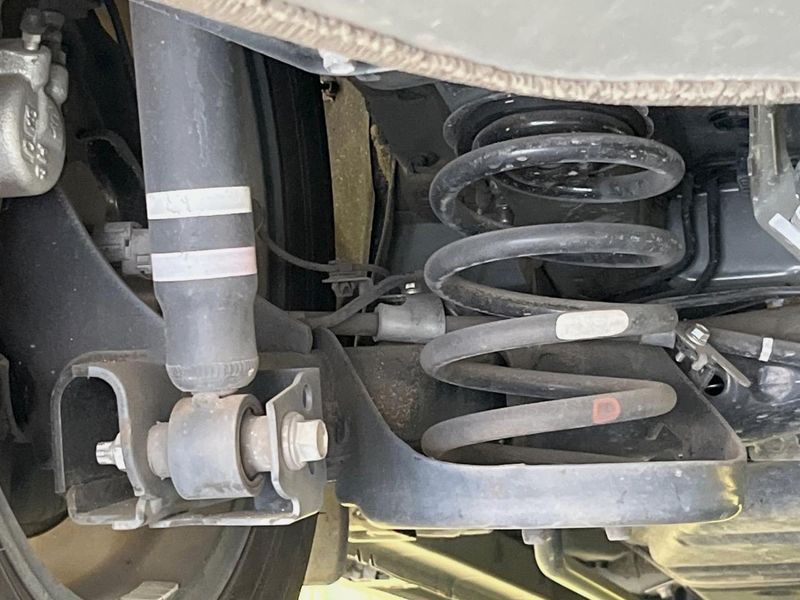 2020 Toyota Voxy 3BA-ZRR80W (UW-6a41e2c51d04b)[23]