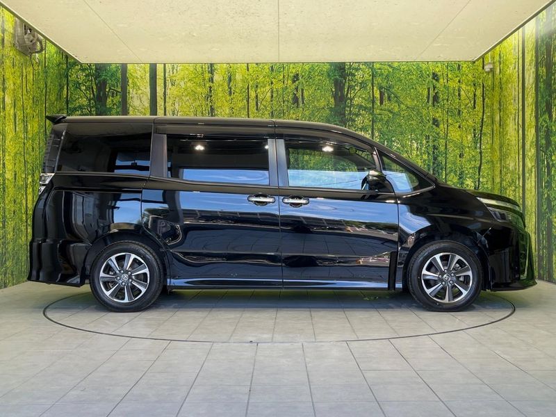 2020 Toyota Voxy 3BA-ZRR80W (UW-6a41e2c51d04b)[9]