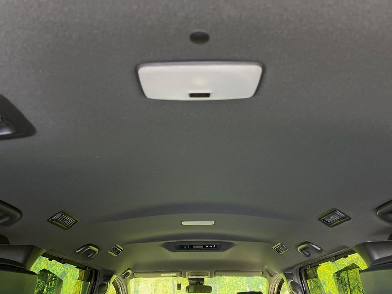2020 Toyota Voxy 3BA-ZRR80W (UW-6a41e2c51d04b)[27]