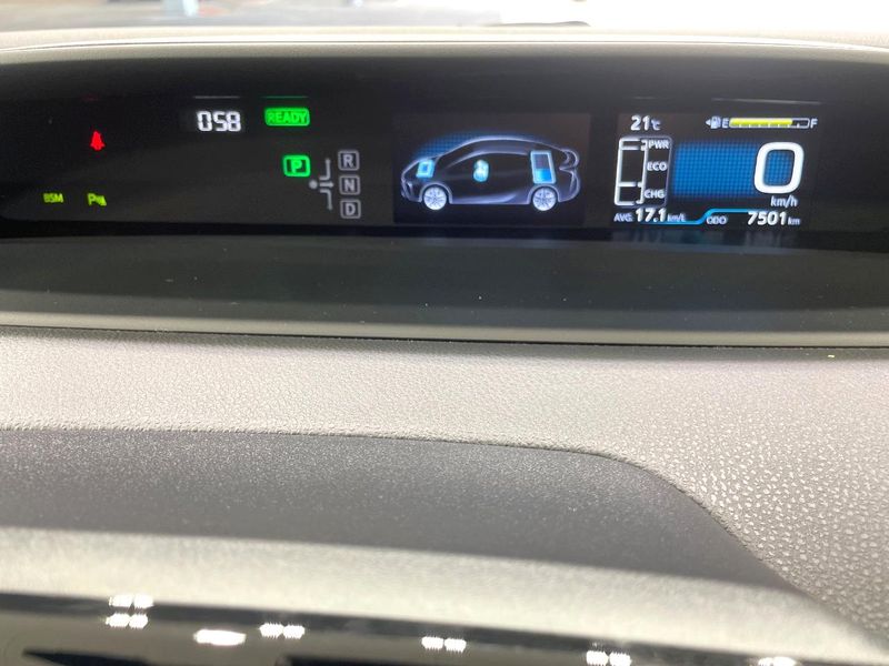 2019 Toyota Prius DAA-ZVW51 (UW-6a41e2d4b63d8)[18]
