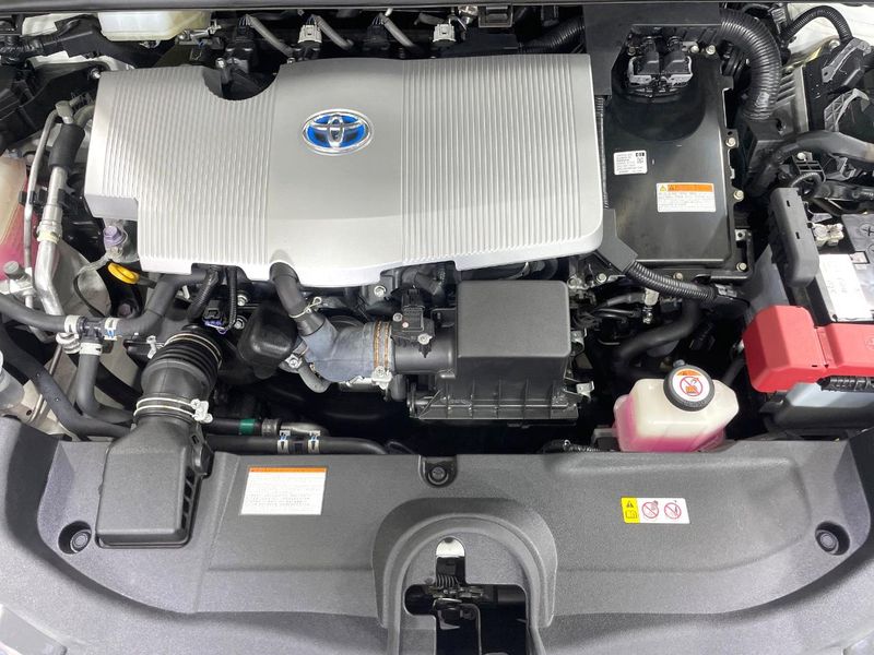 2019 Toyota Prius DAA-ZVW51 (UW-6a41e2d4b63d8)[4]