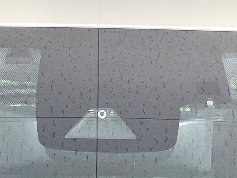 2019 Toyota Prius DAA-ZVW51 (UW-6a41e2d4b63d8)[5]