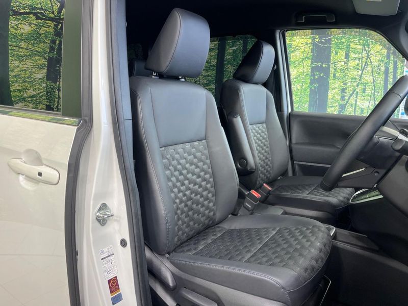 2023 Toyota Voxy 6AA-ZWR90W (UW-6a41e2e0dd7c3)[21]