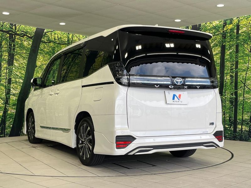 2023 Toyota Voxy 6AA-ZWR90W (UW-6a41e2e0dd7c3)[8]