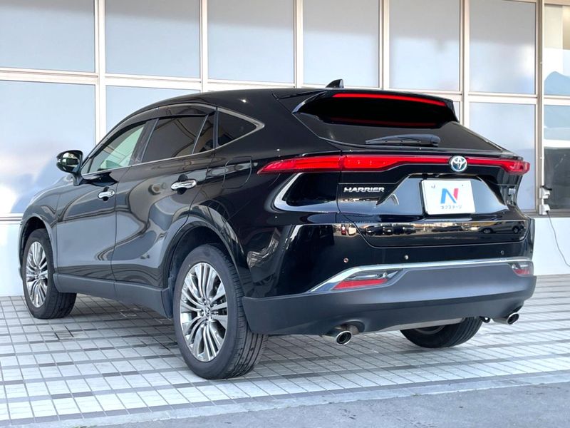 2022 Toyota Harrier Hybrid 6AA-AXUH80 (UW-6a4332af12778)[28]