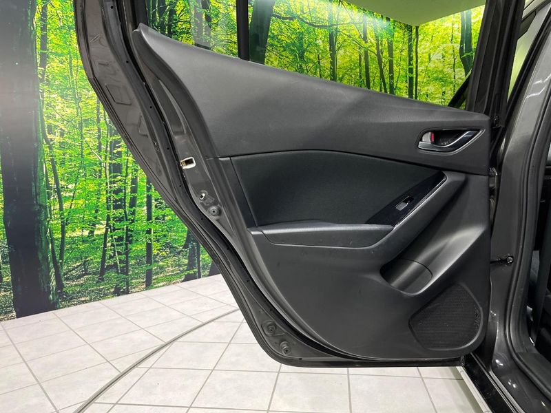 2017 Mazda Axela Sports LDA-BM2AS (UW-6a4332df8ba39)[27]