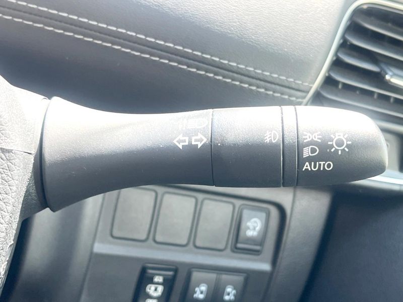 2018 Nissan Serena DAA-GFC27 (UW-6a4333135f442)[27]
