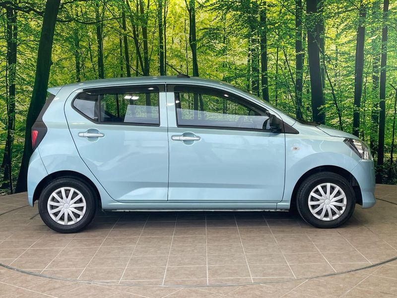 2017 Daihatsu Mira e:S DBA-LA350S (UW-6a4333a92015c)[15]