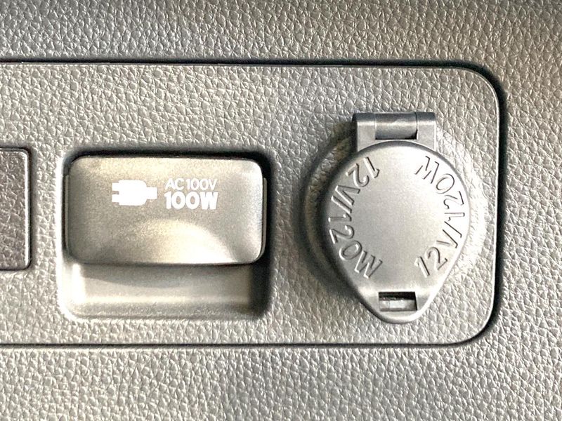 2022 Toyota RAV4 6BA-MXAA54 (UW-6a433428a082d)[7]
