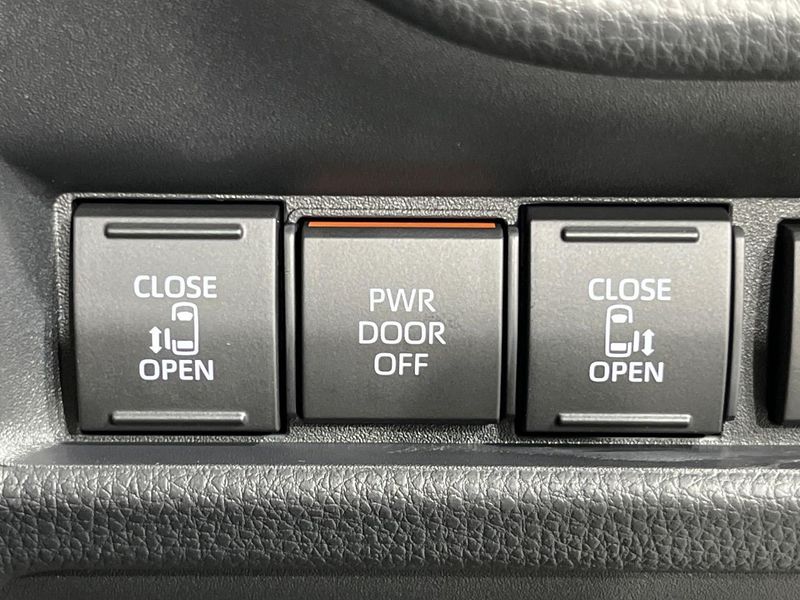 2026 Toyota Sienta 6AA-MXPL10G (UW-6a4334417fbb4)[6]