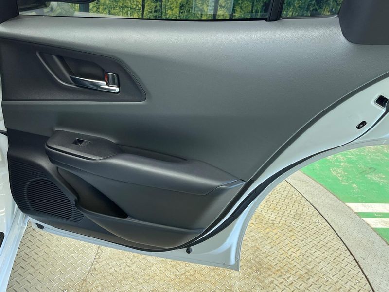 2023 Toyota Prius 6AA-MXWH60 (UW-6a433447ac20f)[19]